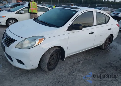 2014 Nissan Versa 1.6 S+ z USA, uszkodzony, nr VIN 3N1CN7AP3EL851709